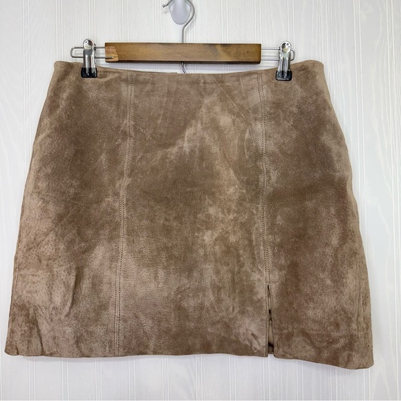 Blank NYC Dresses & Skirts - Blank NYC camel suede mini skirt size 30